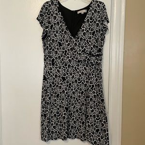 LOFT Black and white floral dress wrap